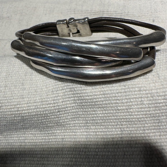 Brown leather and silver bracelet - Picture 2 of 5